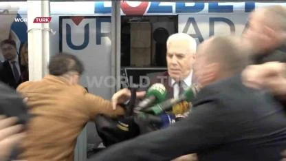 Bursa Büyükşehir Belediye Başkanı Bozbey’e saldırı!