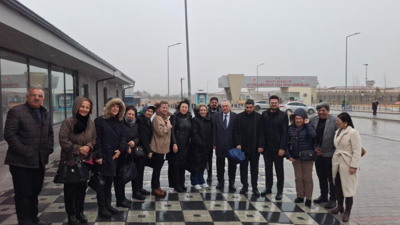 CHP Afyonkarahisar Heyeti, Cezaevi’nde İpek Elif Atayman’ı Ziyaret Etti