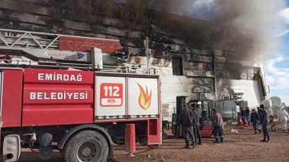 Davulga’daki Biyoatık Tesisindeki Yangın Kontrol Altına Alındı