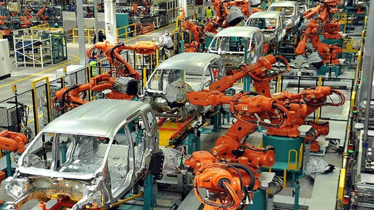 Dev Otomotiv Firmasından Geri Çağırma! Şarj Ederken Yanabilir