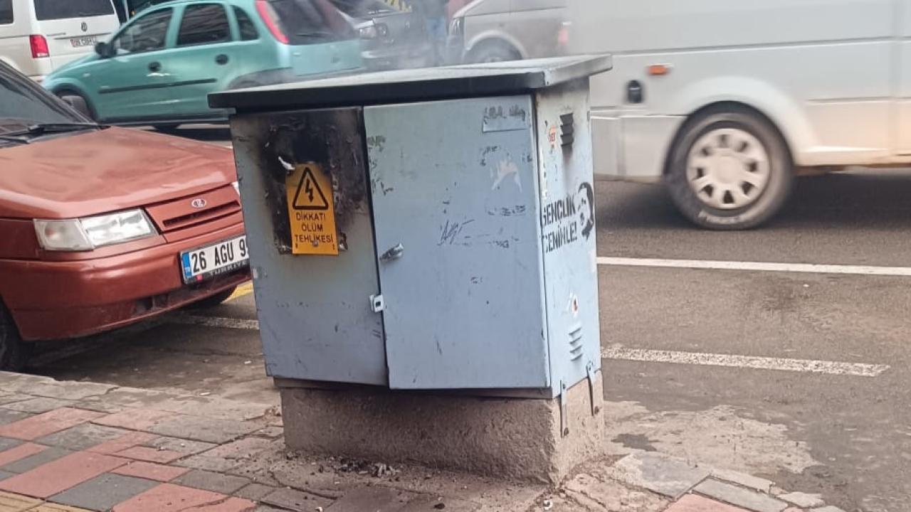 Dumlupınar Mahallesi’nde Trafo Patlaması Paniğe Neden Oldu