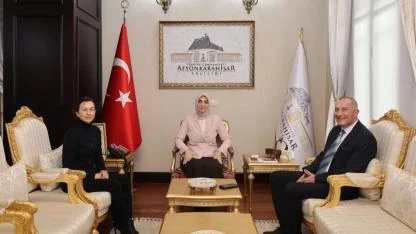 Ebeveynlerin Rehberi "Dijital Baba" Vali Yiğitbaşı’nın Konuğu Oldu