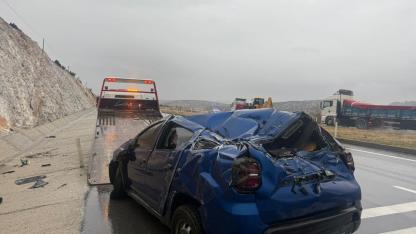 Emirdağ Yolunda Korkunç Kaza: Araç Hurdaya Döndü