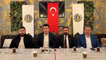 EMŞAV Afyonkarahisar İl Yönetimi Akşam Yemeğinde Bir Araya Geldi