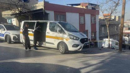 Eski Eşin Kezzaplı Saldırısı Dehşete Düşürdü: Genç Kadın Yaşam Mücadelesi Veriyor