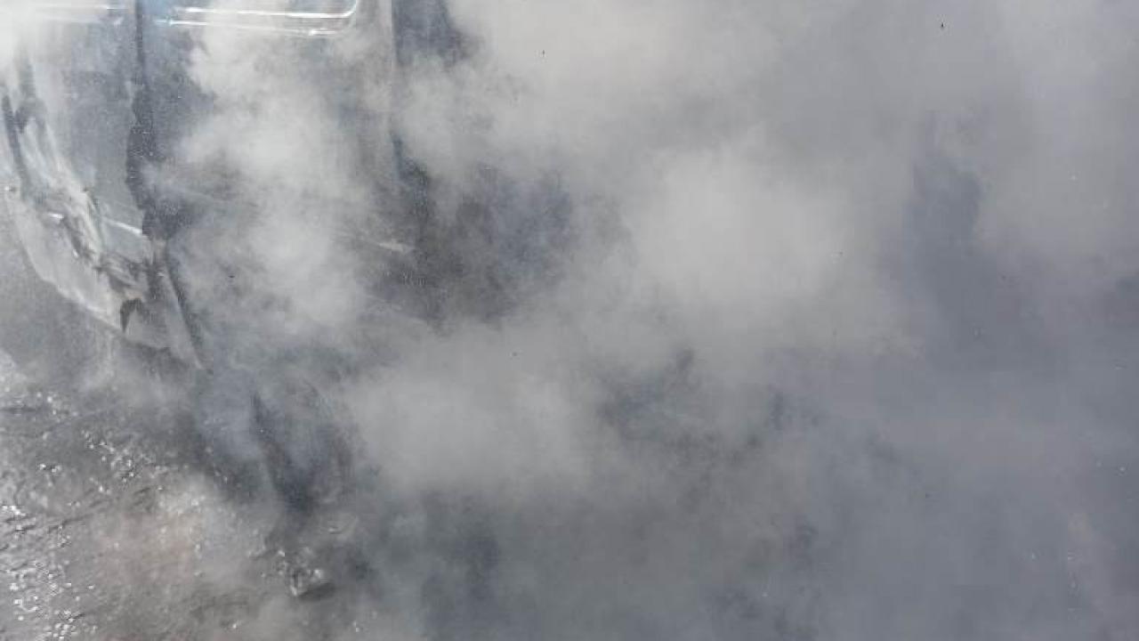 Fatih Mahallesi’nde Yanan Araç Kül Oldu!