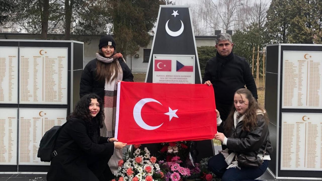 Galiçya Cephesi'nde Şehit Düşen Ecdada Büyük Vefa
