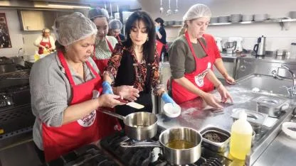 Görme Engelli Kadınlar Afyon Mutfağında Bükme Yaptı