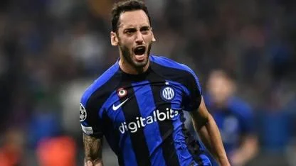 Hakan Çalhanoğlu İmzayı Atıyor! Görüşmeler Başladı