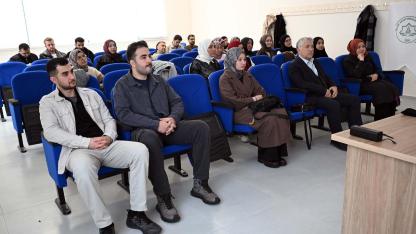 İlahiyat Fakültesinde “Felsefe Ve Din Bilimleri Seminerleri” Düzenlenmeye Devam Ediyor