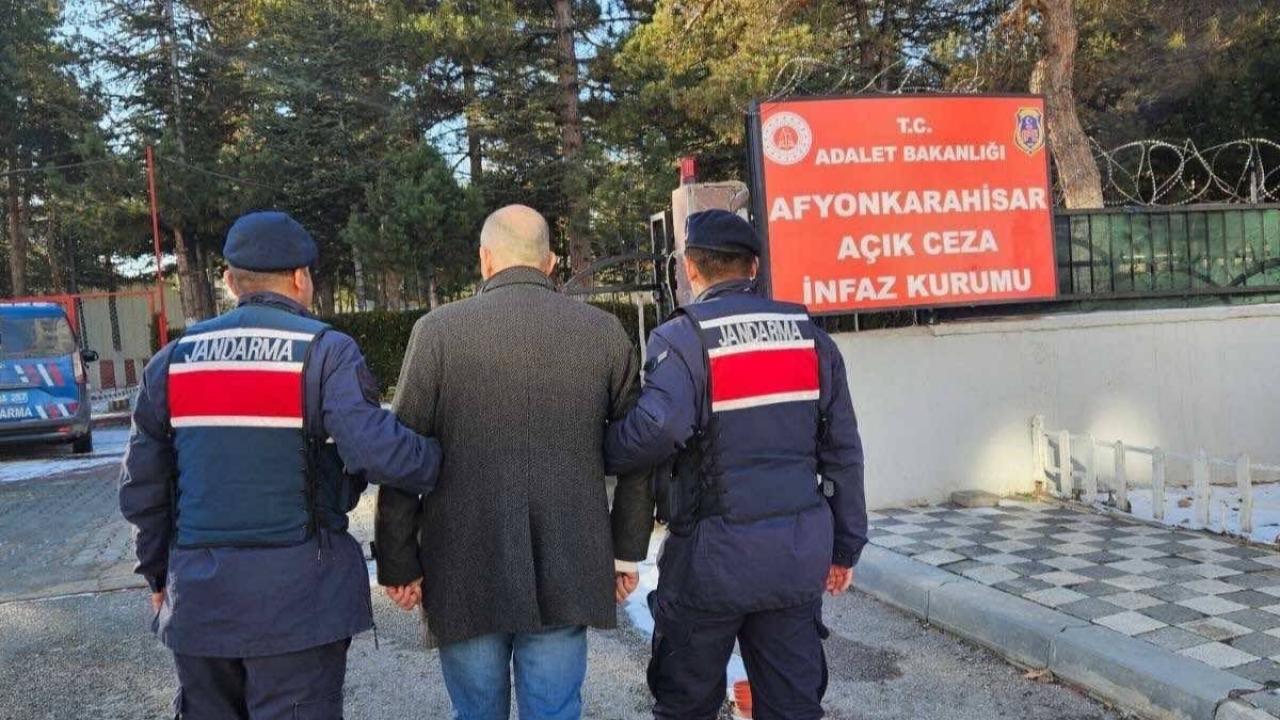 Jandarmadan Aranan Şahıslara Yönelik Operasyon: 24 Gözaltı