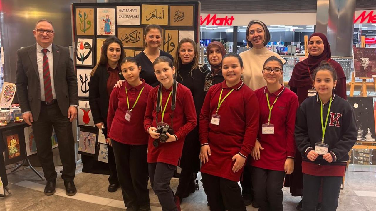 Kadınana İmam Hatip Ortaokulu’ndan Sanat Sergisi