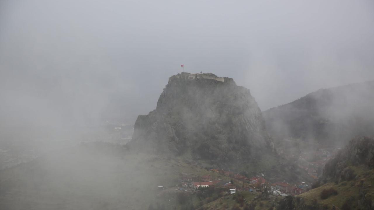 Karahisar Kalesi Sis İçinde Kaldı