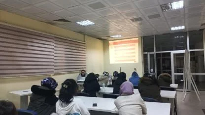 Kızlara Bilgilendirici Eğitim Programı Yapıldı