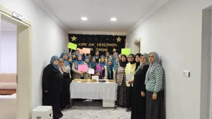 Kur’an okumayı öğrenen kadınlar için program yapıldı