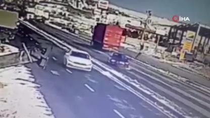 Metrelerce havaya fırlayan yaya hayatını kaybetti