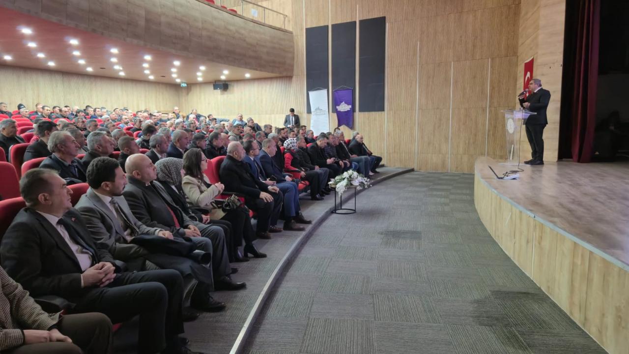 Müdür Sünnetci Sandıklı Muhtarlar Akademisi’ne Katıldı