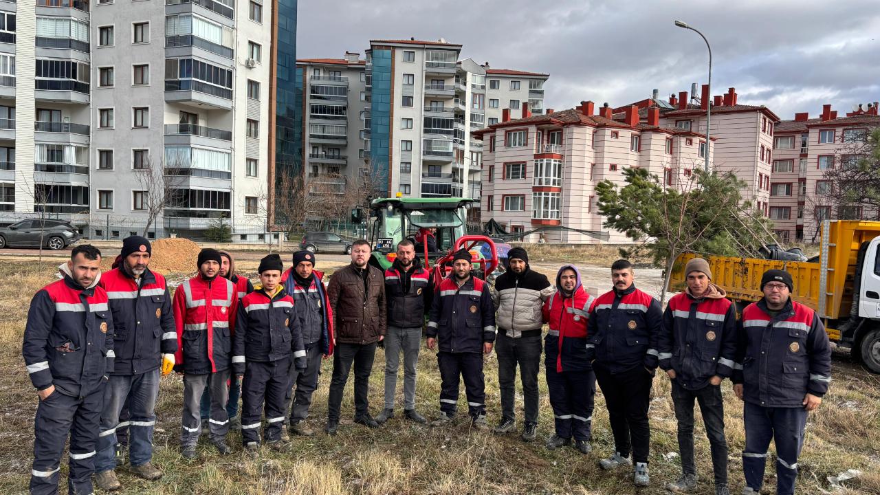 Nazmi Saatçi Mahallesi’nde Yeşillendirme Çalışması