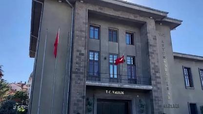 Afyonkarahisar Valiliği Duyurdu: Okullara 1 Gün Ara, Hamile ve Engelli Personele İdari İzin