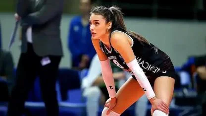 Eylül Akarçeşme Kimdir ve Nerelidir?