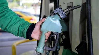 Benzine Zam Geldi, Tabela Değişti: 16 Ocak 2026 Güncel Akaryakıt Fiyatları