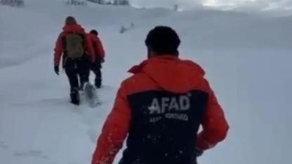 AFAD yoğun kar altında 4 saat yürüdü, ihbar sahte çıktı