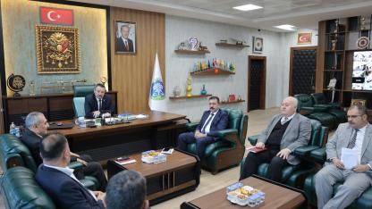 Sandıklı Belediyesi’nde Hizmetler ve Gelecek Planları Değerlendirildi