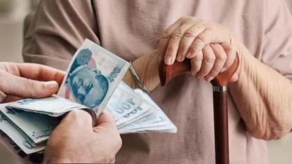 SSK ve Bağ-Kur Emeklileri Zam Farkını Bekliyor: Ocak 2026 Ödeme Takvimi Netleşti mi?