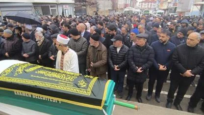 BAŞKAN ŞAHİN’İN BABASI SON YOLCULĞUNA UĞURLANDI