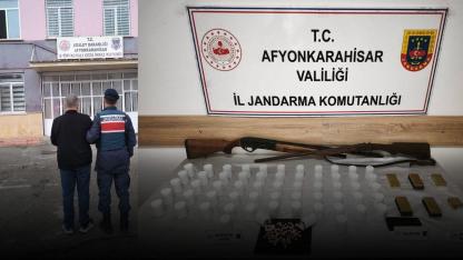 Afyonkarahisar’da Jandarmadan Uyuşturucu ve Silah Operasyonu: Binlerce Hap Ele Geçirildi