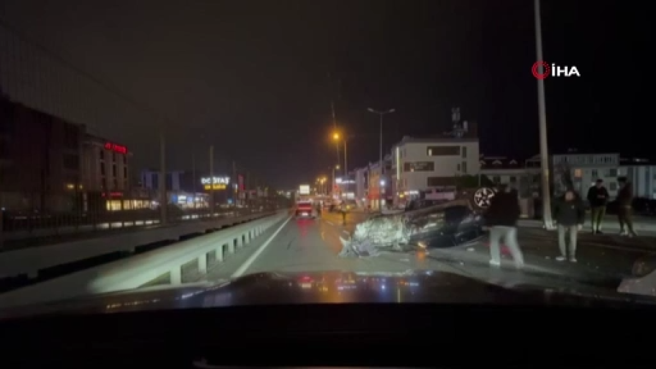 Takla Atan Otomobil E-5’e Daldı