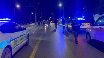 Tramvaydan İnen Yayalara Otomobil Çarptı: 3 Ölü, Sürücü Firarda