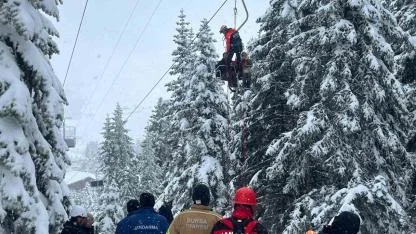 Uludağ’da Telesiyej Arızası: Mahsur Kalan Tüm Tatilciler Kurtarıldı