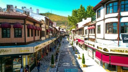 Uzun Çarşı’dan Ulu Camii’ye Nostaljik Tramvay