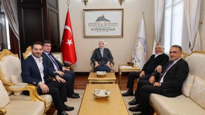 Vali Yiğitbaşı İş insanlarını ağırladı