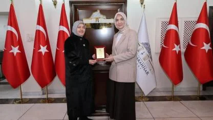 Vali Yiğitbaşı, Kula Köyü Muhtarı Kanlıkılıç’ı Kabul Etti