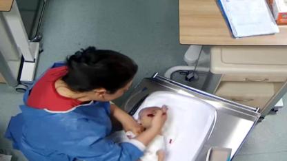 5 Günlük Bebeği Engelli Bırakan Hemşire, Başka Bir Bebeği Daha Darbetmiş