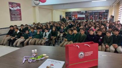 AFSÜ’lü Genç Diş Hekimlerinden Anlamlı Proje