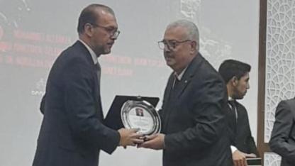 AFYAŞAD’dan Sağlık Bakan Yardımcısı Okumuş’a Kültür ve Sanat Teşekkürü