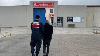 Afyon’da Aranan Uyuşturucu Hükümlüleri Kıskıvrak Yakalandı