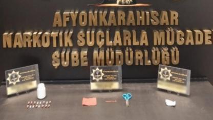Afyon’da Zehir Tacirlerine Gece Baskını!