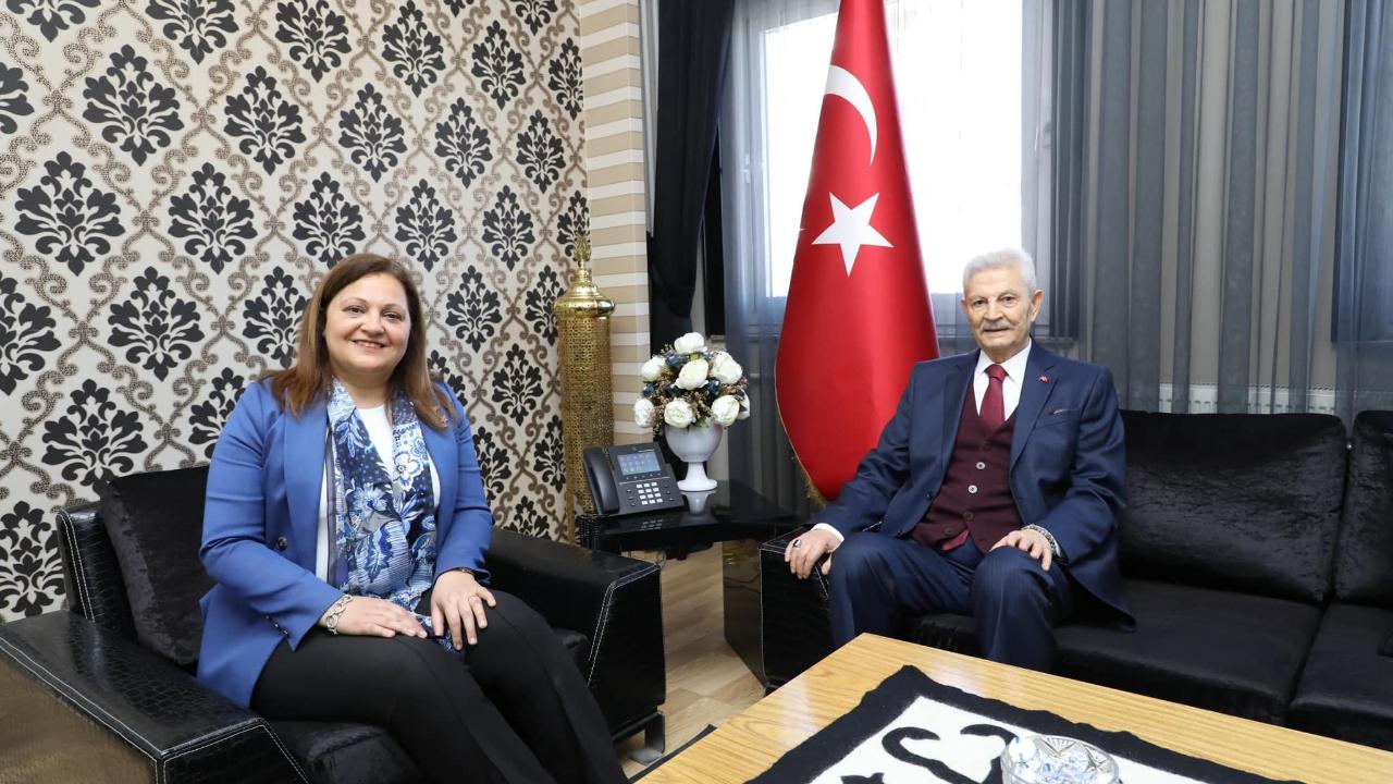 AFYONKARAHİSAR’A DEV KÜLTÜR MERKEZİ GELİYOR