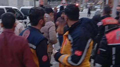 Afyonkarahisar’da Çatıya Çıkan Kişi İkna Edildi!