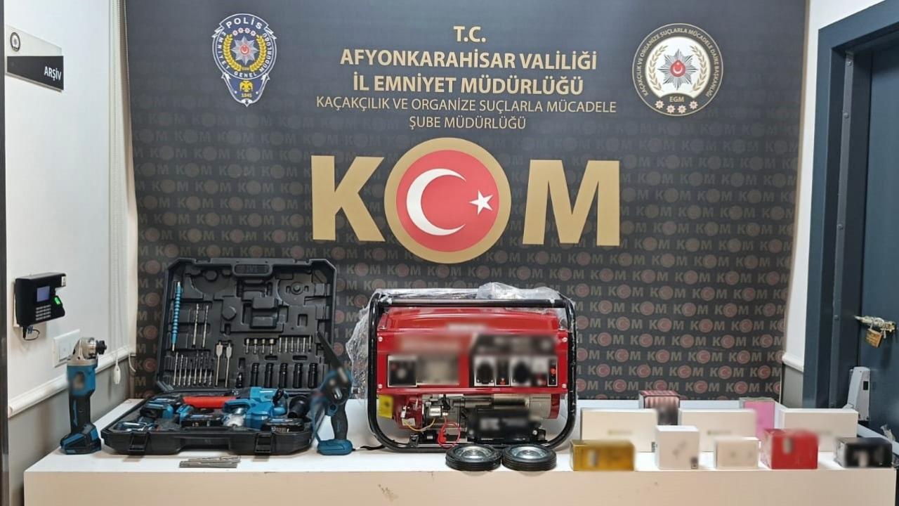 Afyonkarahisar’da Kaçakçılık Operasyonu