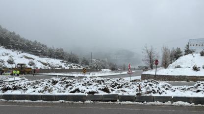 Afyonkarahisar'ın Yüksek Kesimlerinde Kar Yağışı Etkili Oldu