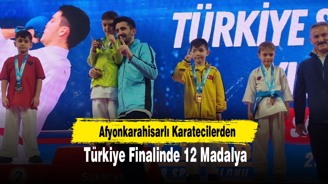 Afyonkarahisarlı Karatecilerden Türkiye Finalinde 12 Madalya