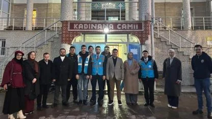 AK Gençlerden Ramazan Öncesi Camii Temizliği