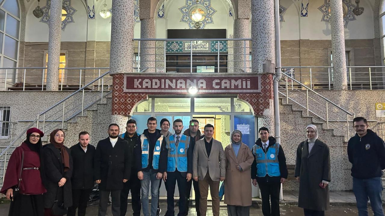 AK Gençlik’ten Ramazan Öncesi Camilerde Temizlik Seferberliği