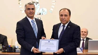 AKÜ'de "Tam Akreditasyon" Başarısı Teşekkür Belgesiyle Taçlandırıldı