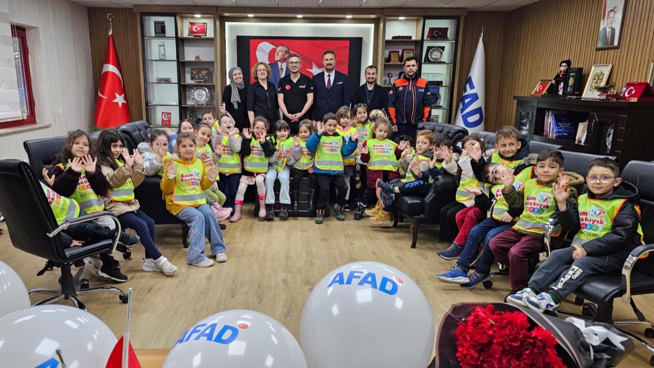 Anaokulu Öğrencilerinden Altındal’a ziyaret